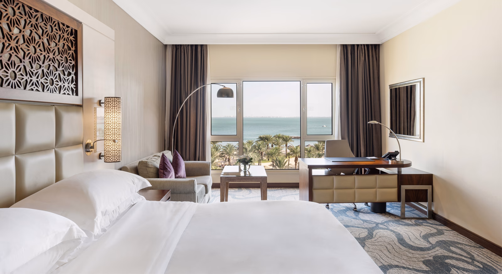 Classic-King-Room-with-Sea-View-2