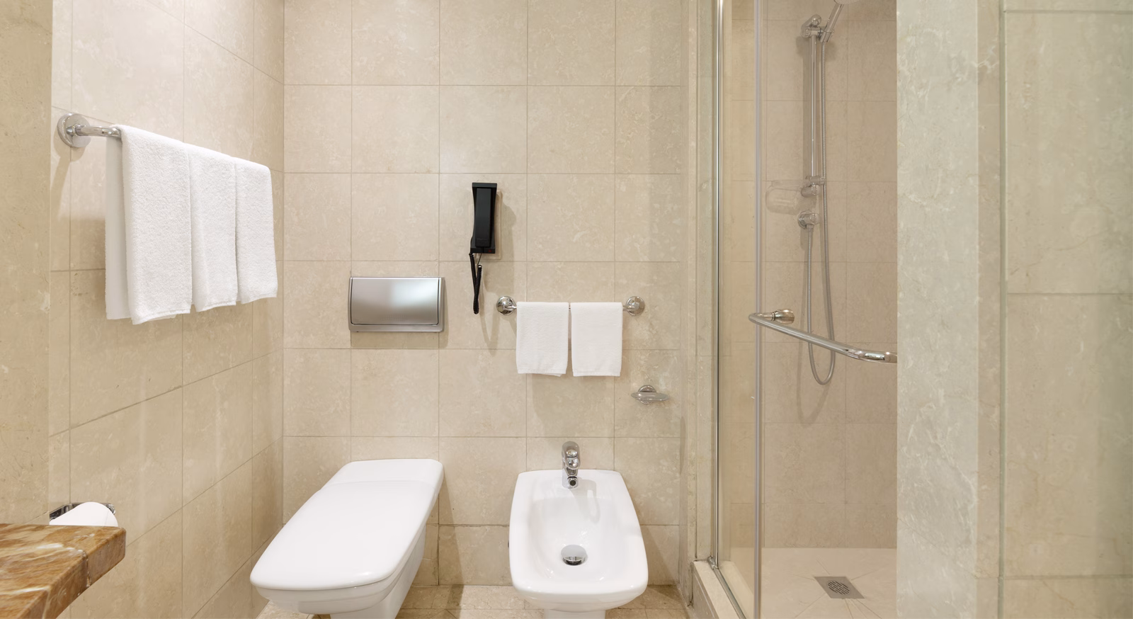 Classic-Room-Bathroom-2