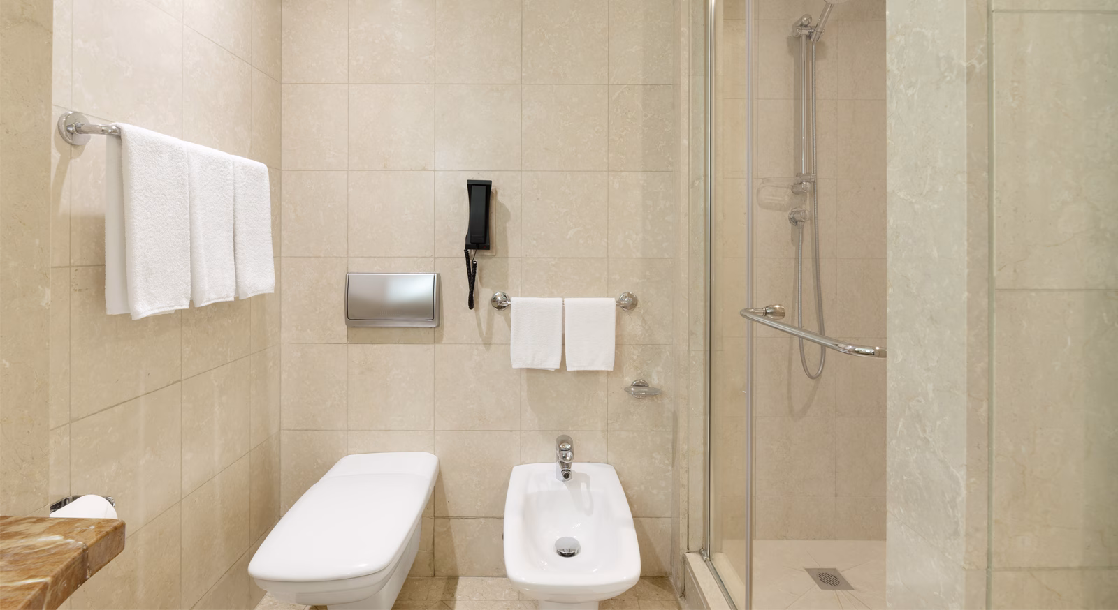 Classic-Room-Bathroom-2