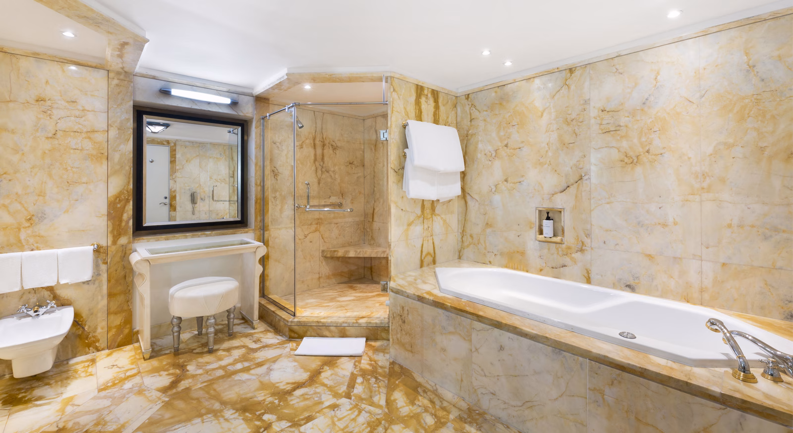Presidential-Suite-Bathroom-3