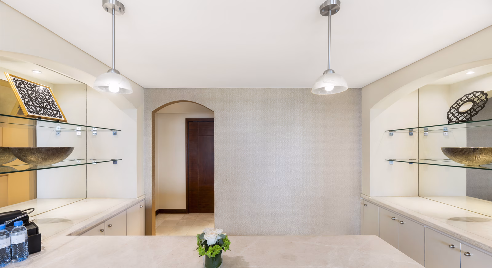 Royal-Suite-Kitchen-1